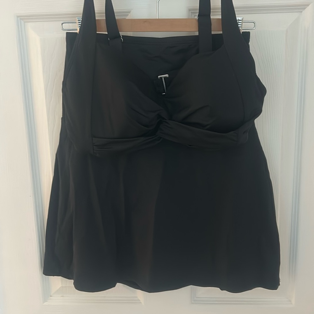 Underwire swim top and high waisted swim skirt